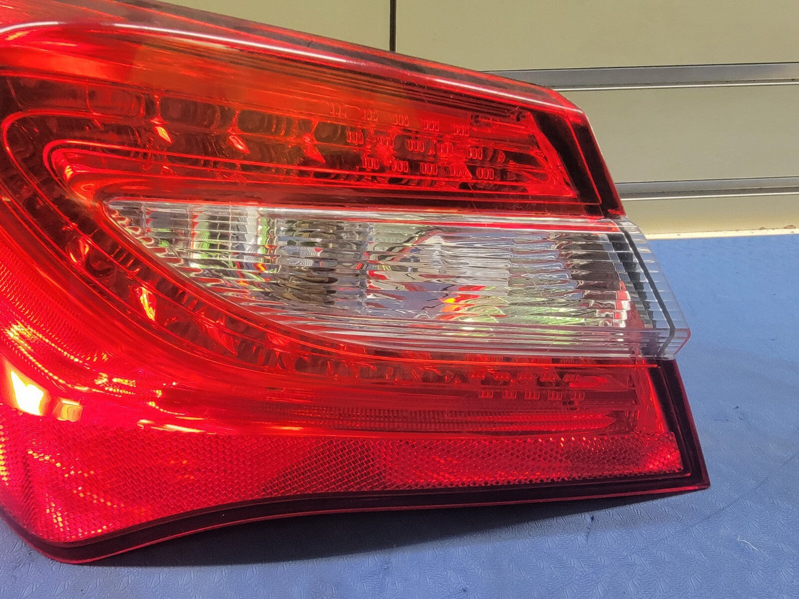 🔥2011 - 2014 Chrysler 200 Tail Light taillight tail lamp driver side right
