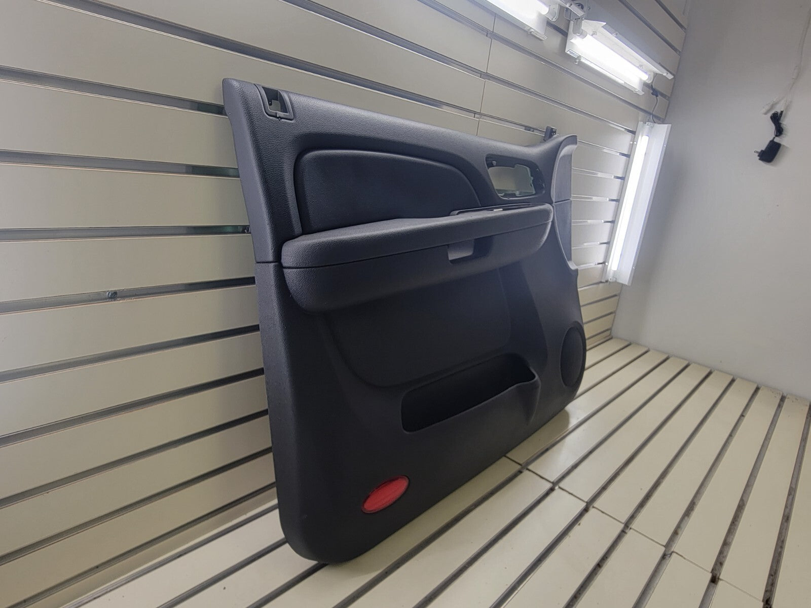 🔥07-09 Tahoe Suburban Yukon Escalade Front Door Panel left driver BLACK D15