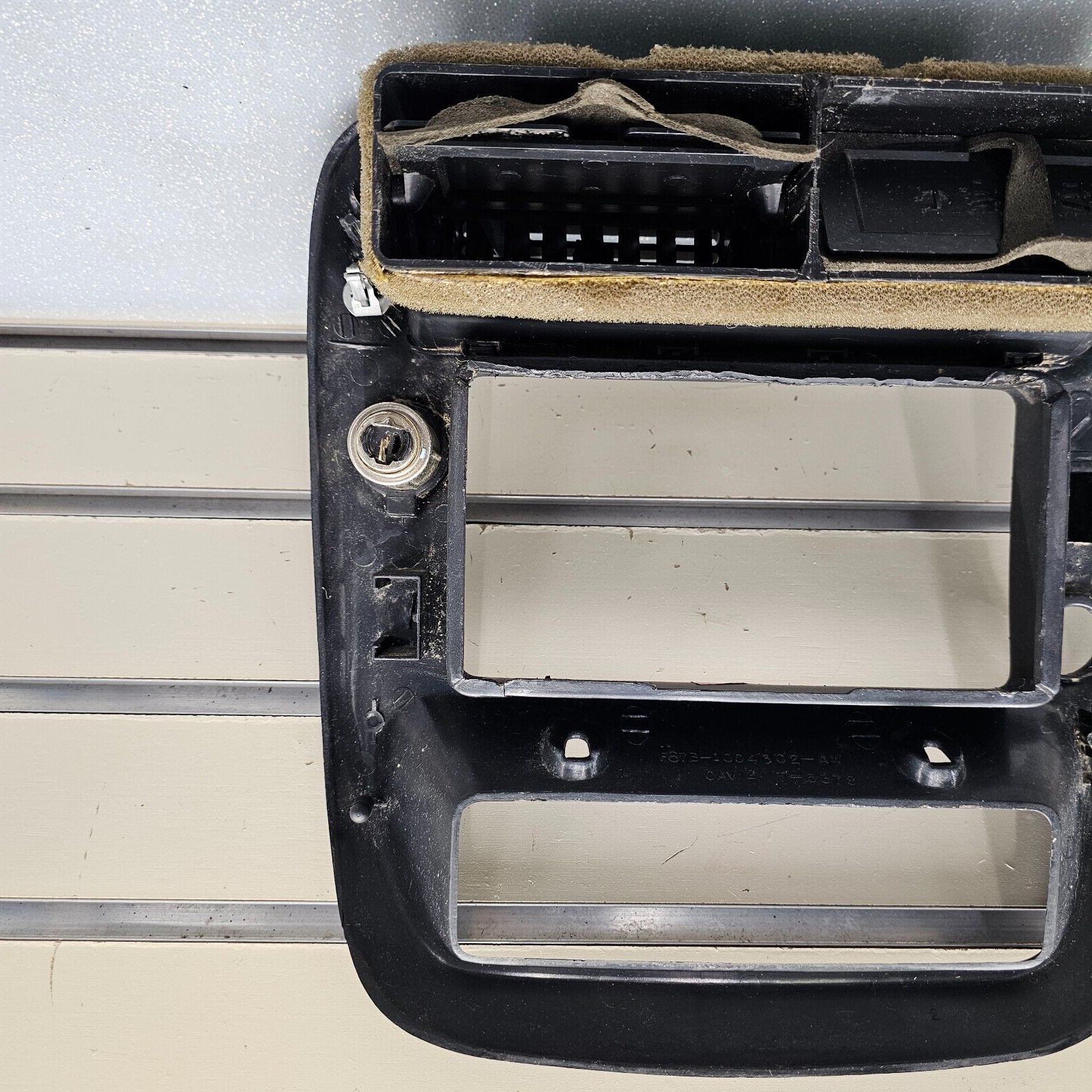 🔥95-10 Ford Ranger EXPLORER Center Dash Radio Trim Surround Bezel Trim BLACK B2