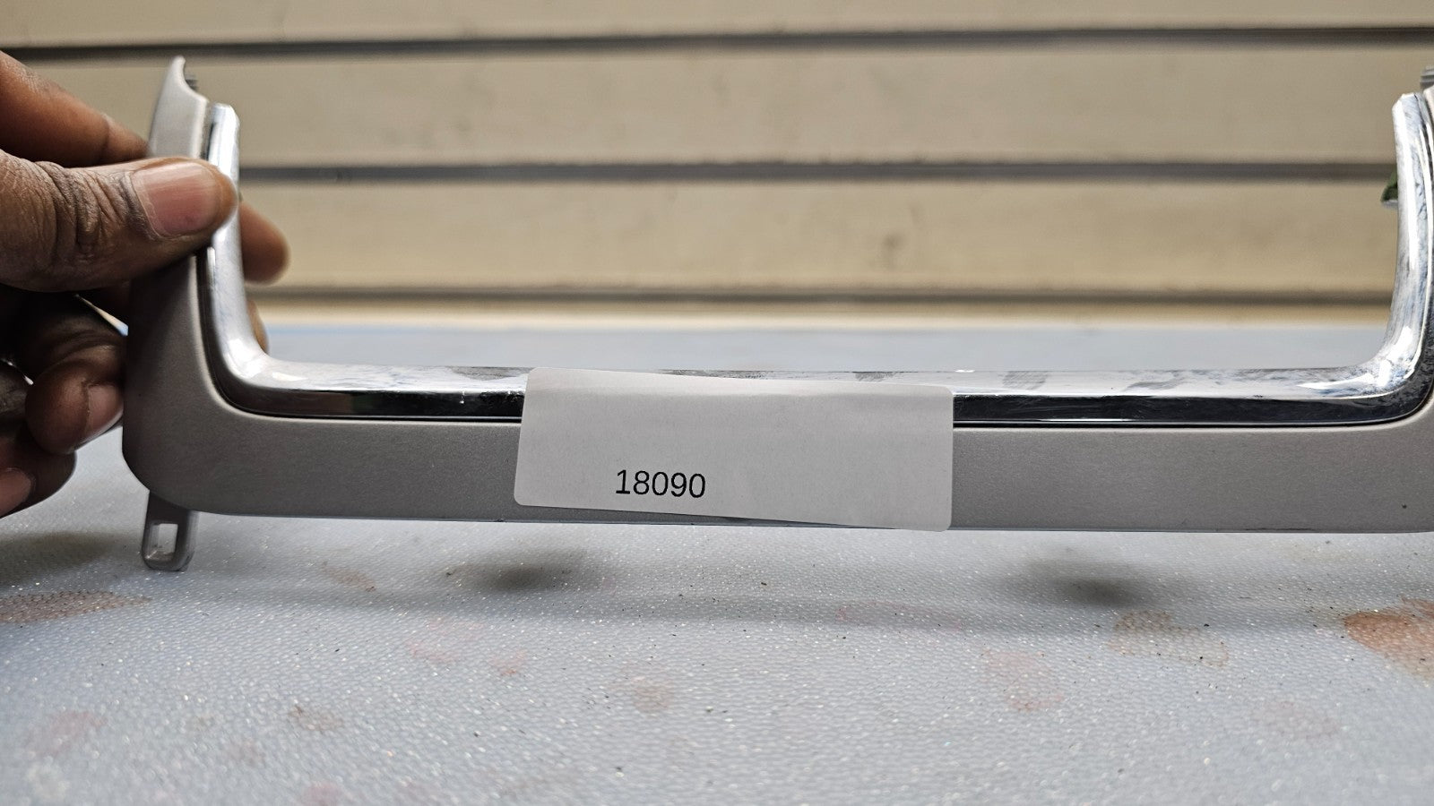 🔥08-12 Chevy MALIBU Center Dash Radio Bezel Panel UPPER A/C Vent Trim SILVER B8