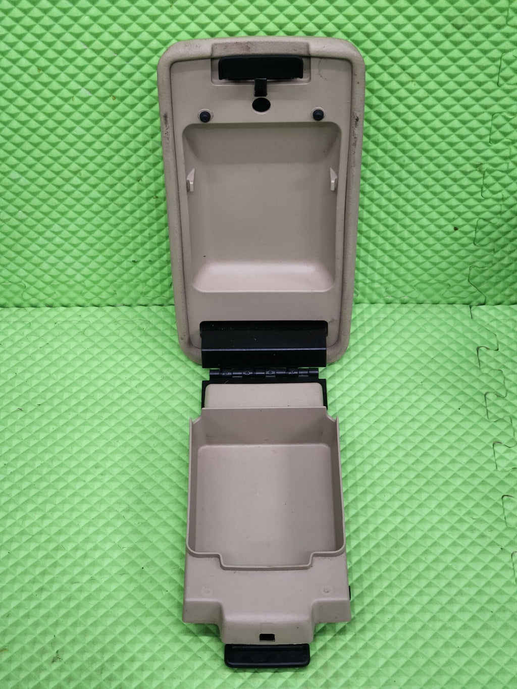 2010-2012 FORD FUSION Front Console Armrest Cover Lid Morad Parts GRAY