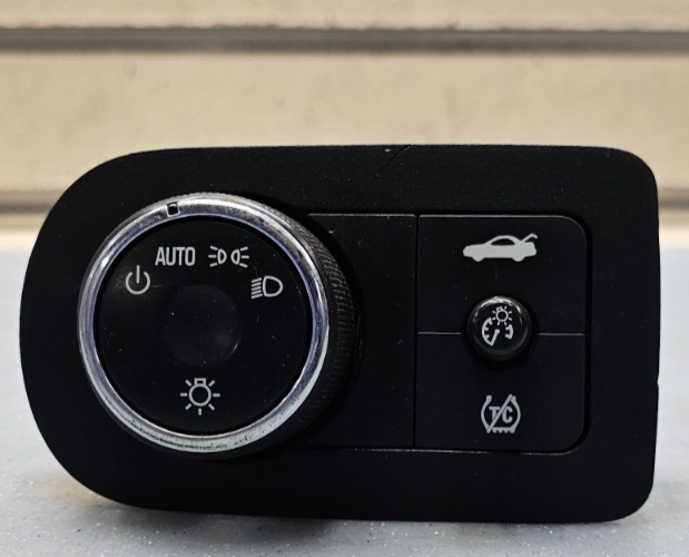 🔥06-11 CHEVY IMPALA HEADLIGHT LAMP FOG TRACTION CONTROL SWITCH BLACK ASSEMBLY