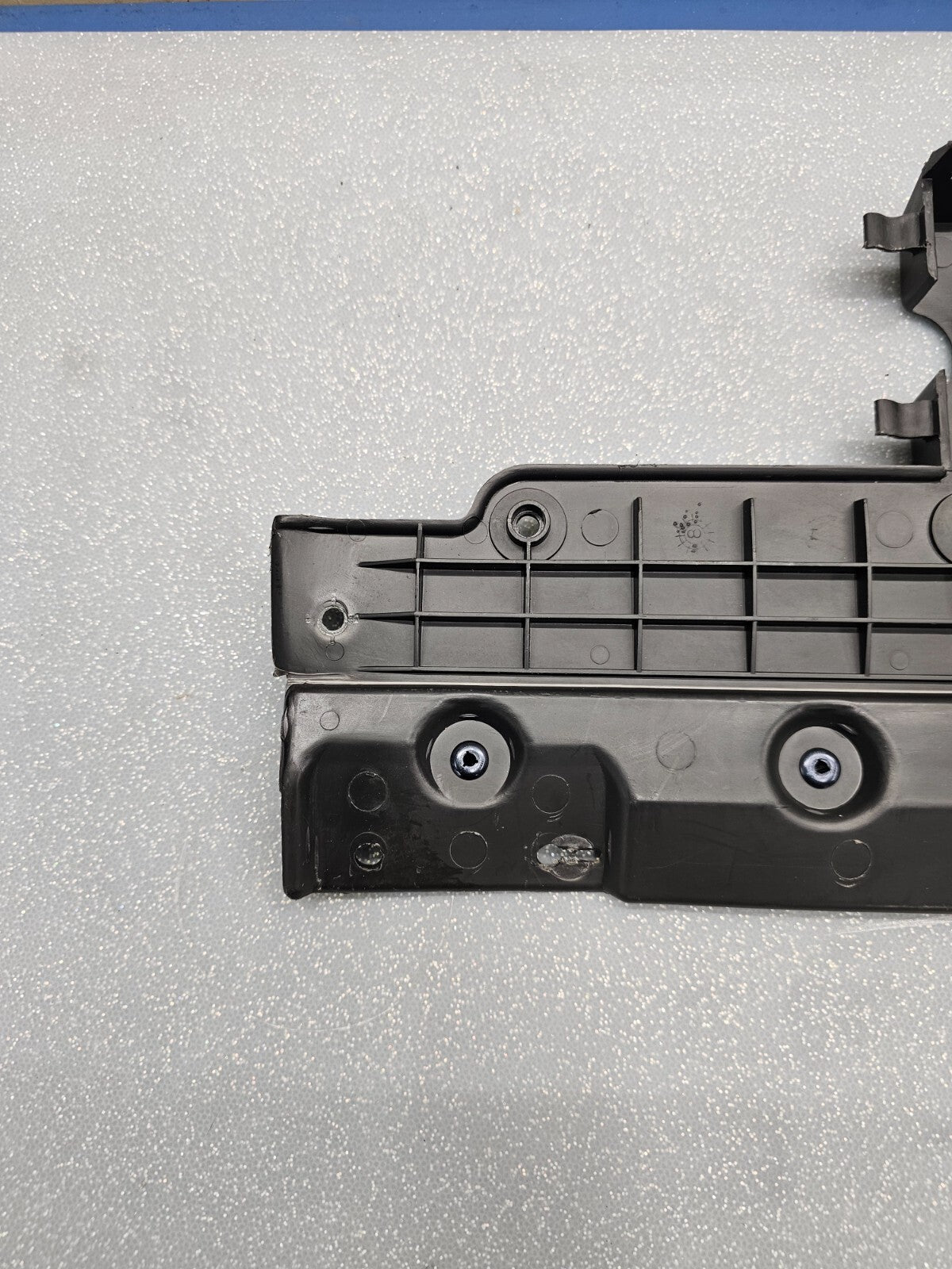 🔥99-09 Montana Uplander Venture Glove Box Storage Compartment Hinge Assembly
