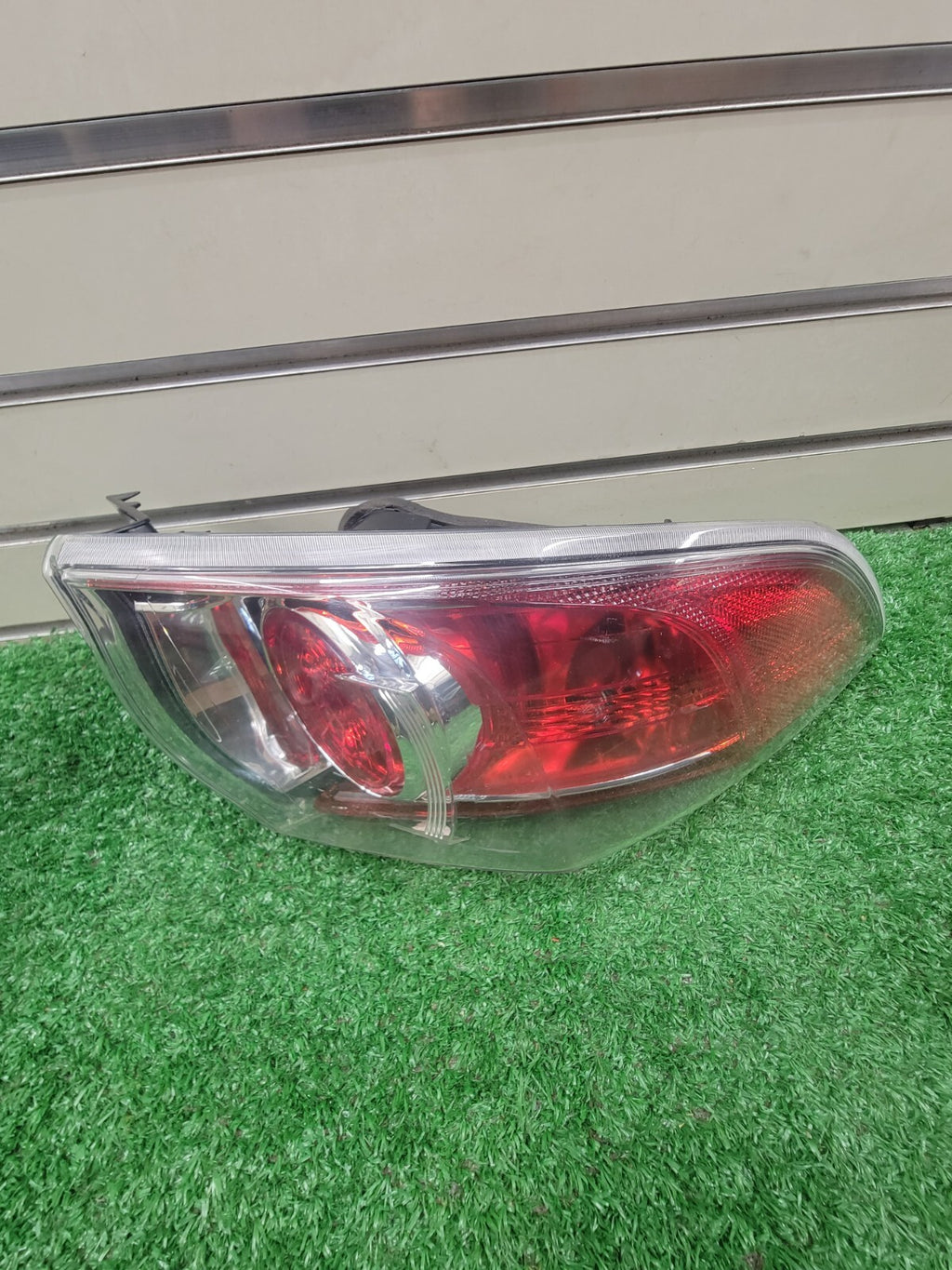 🔥10-13 Mazda 3 Hatchback Tail Light Halogen Driver Side Outer Clear/Red w/Bulbs