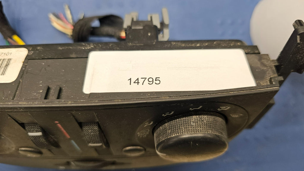 05-09 Montana Relay Uplander Terraza Dash Temperature AC Heater Climate Control