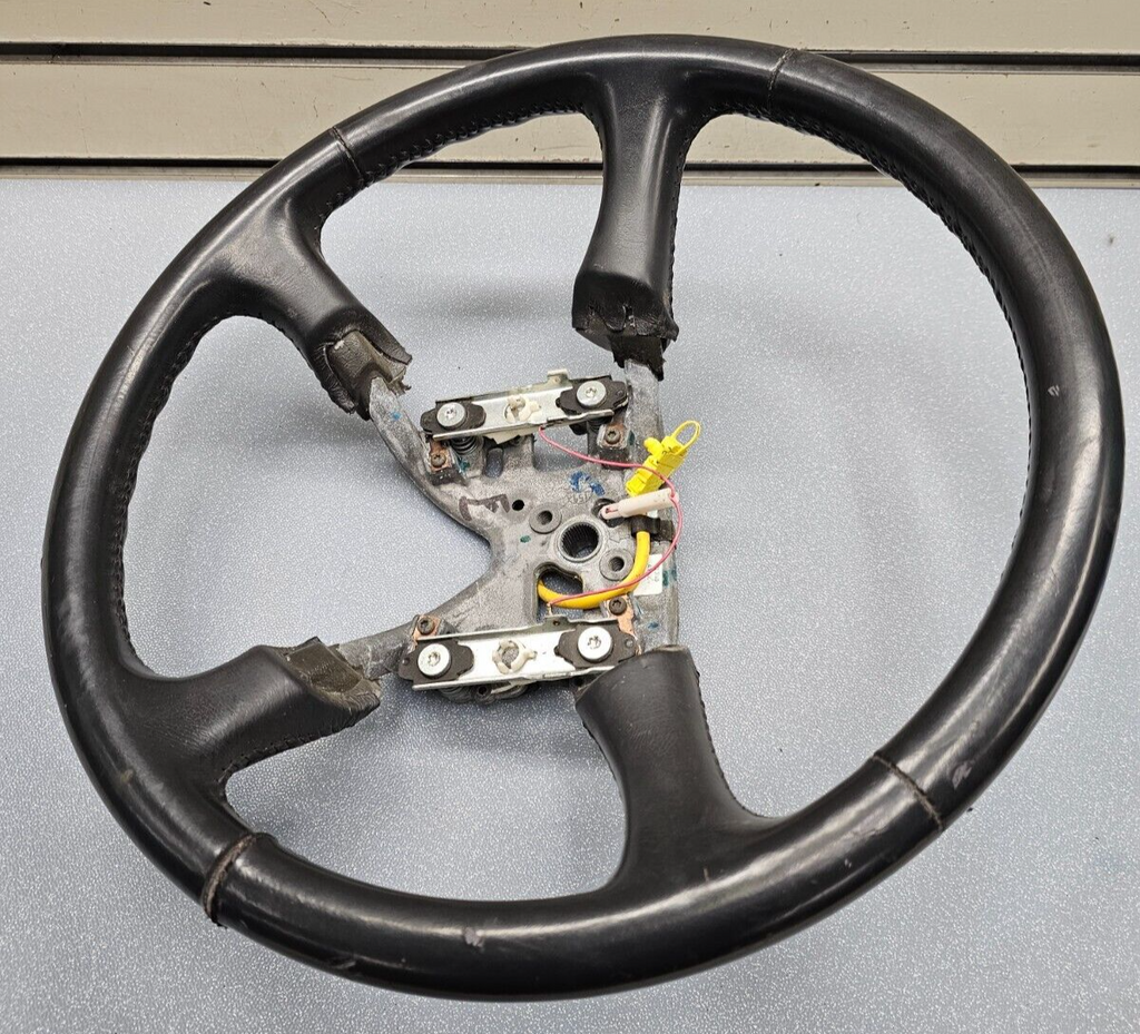 99-02 Chevy Silverado Tahoe Suburban Blazer SONOMA Steering Wheel Leather black