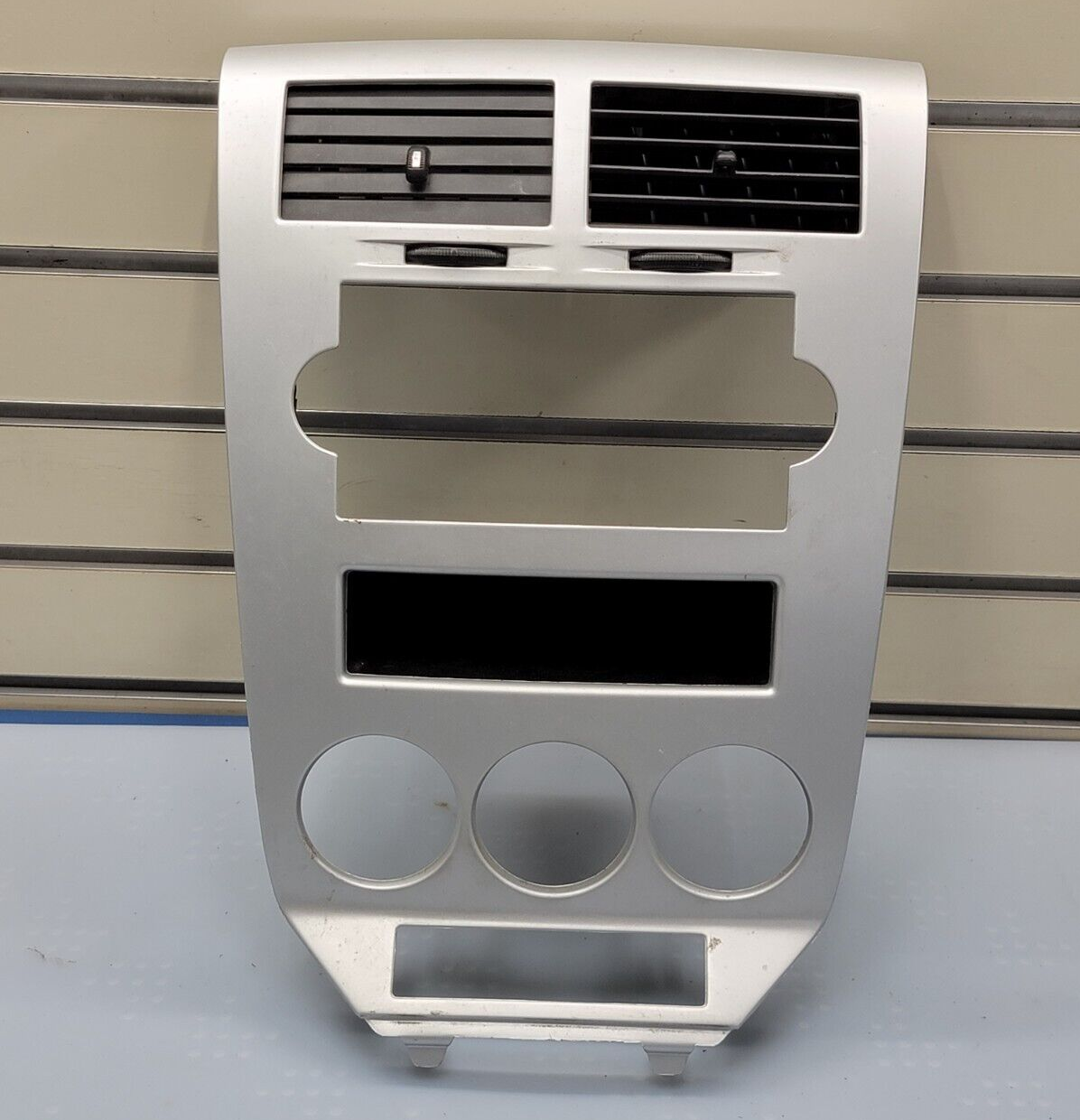🔥07-09 Dodge CALIBER Dash Radio Center BEZEL Climate Dash Trim Vents SILVER B15
