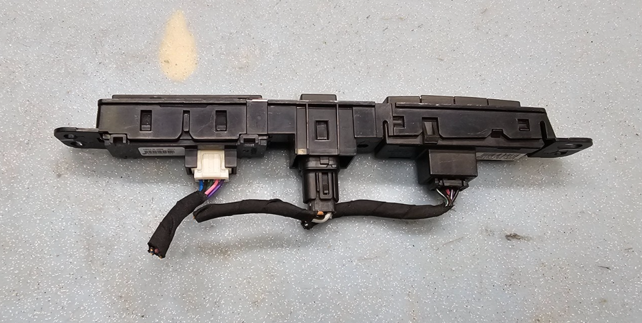 🔥09-12 Chevrolet Traverse Center Dash Panel Hazard Control Switch Unit OEM SW55