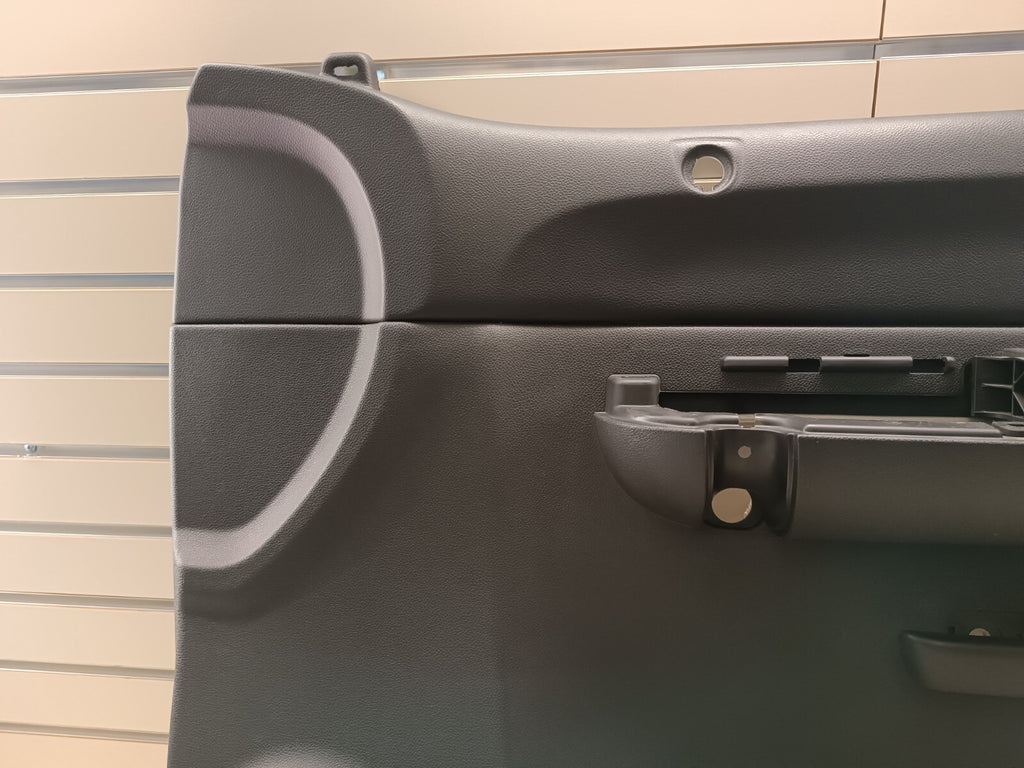 🔥07-09 Chevy Silverado Avalanche GMC Sierra Front Passenger Door Panel GRAY D19