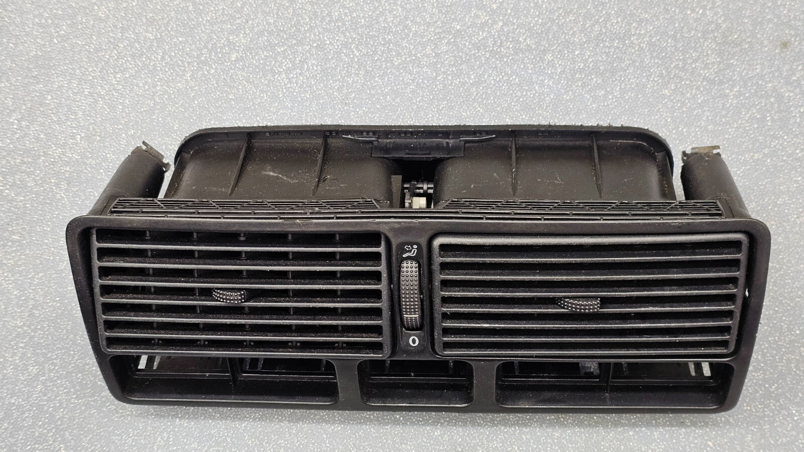 🔥97-06 VW GOLF CENTER DASH AC HEATER WARMER INTERIOR AIR VENT GRILLE OEM