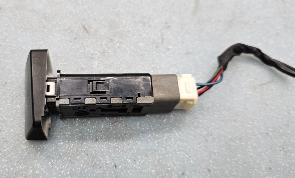 🔥2000-2006 Hyundai Santa Fe Rear Defrost Switch Button OEM BLACK