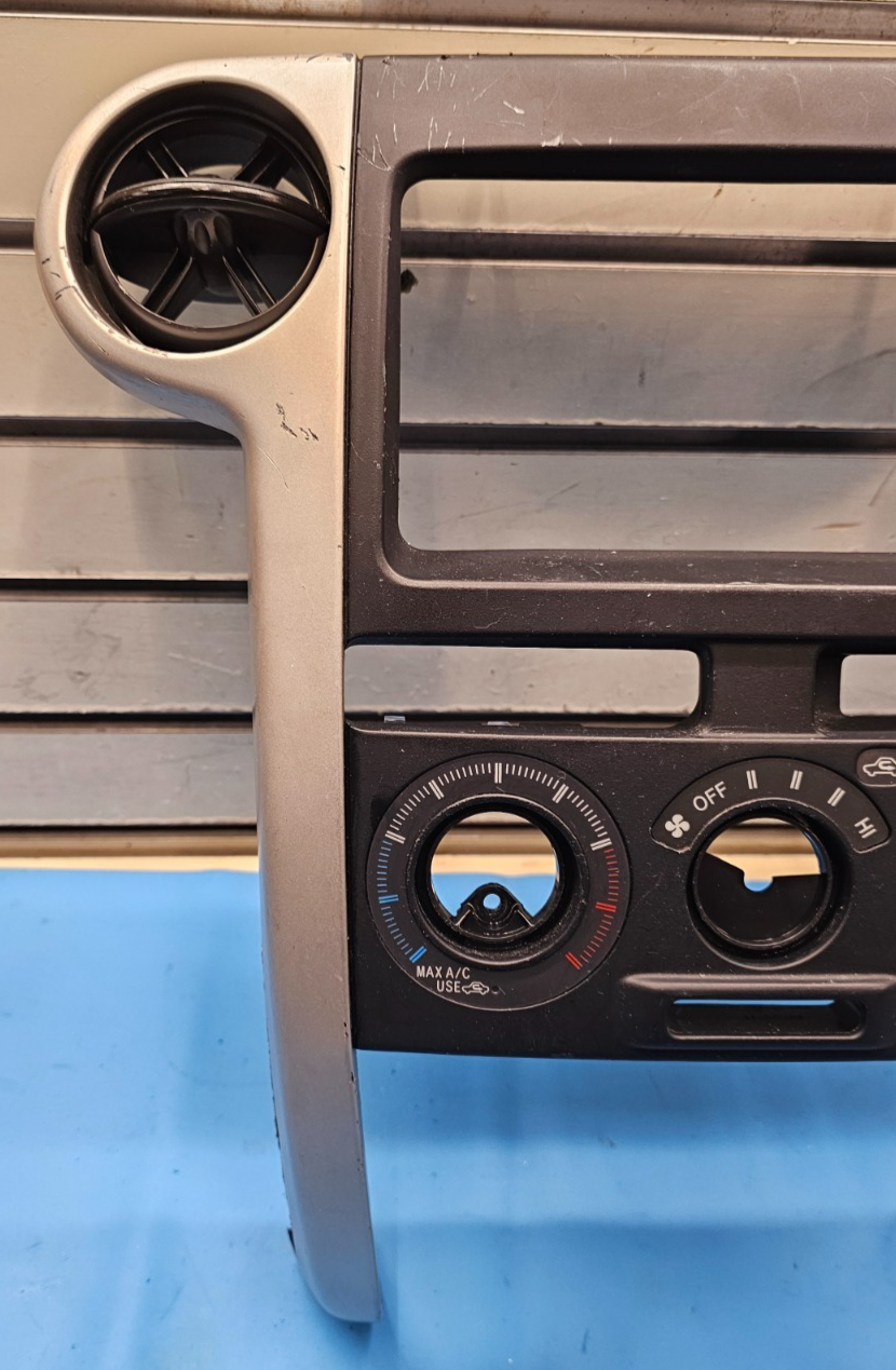 🔥04-06 Scion XB Dash AM FM Radio Stereo Display Bezel Trim Panel Tan/black OEM