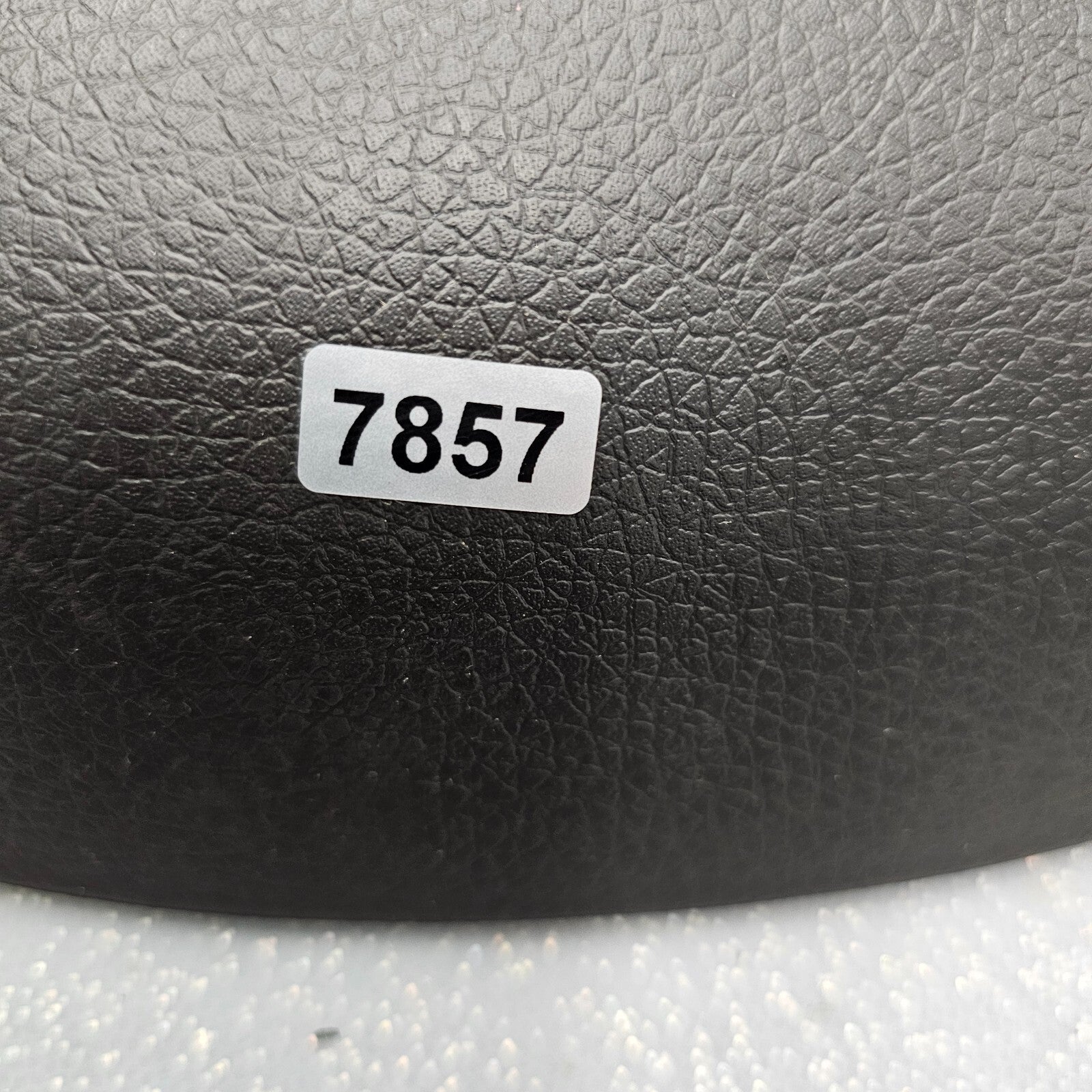 07-10 Edge Front Center Console Lid Leather Armrest Assembly Top Cover Black