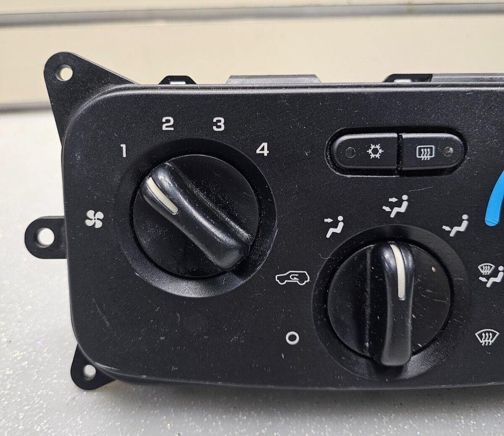 🔥04-07 Jeep Liberty AC Rear Defrost Heater Temperature CLIMATE CONTROL UNIT OEM