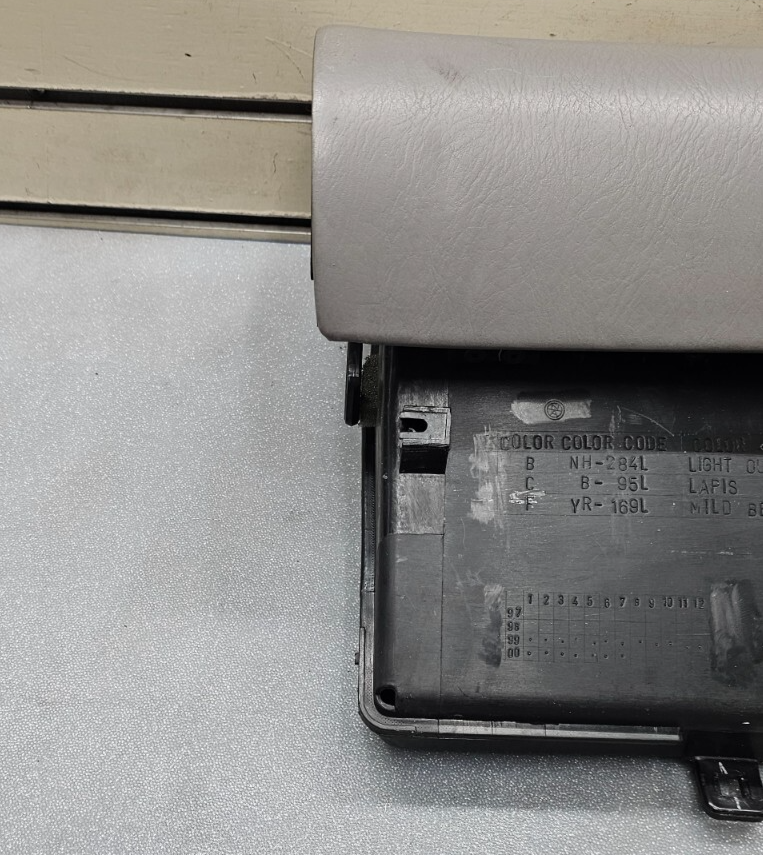🔥98-02 Accord Coupe Dash Glove Box Compartment Instrument Panel Assembly Tan