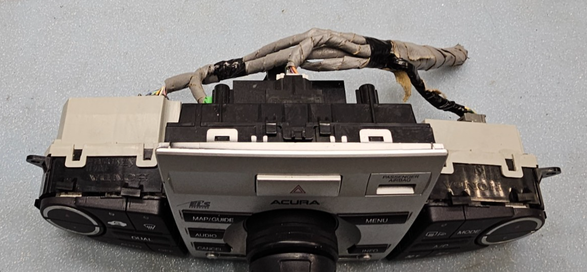 07-09 Acura RDX Dash Radio Stereo Display Audio Control Panel Unit Black/Silver