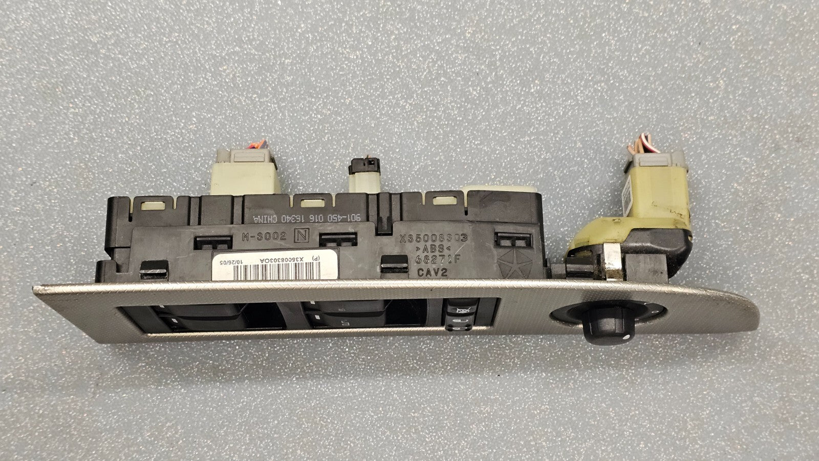 07-14 Charger 05-10 Grand Cherokee Left Driver Master Window Switch Lock Silver
