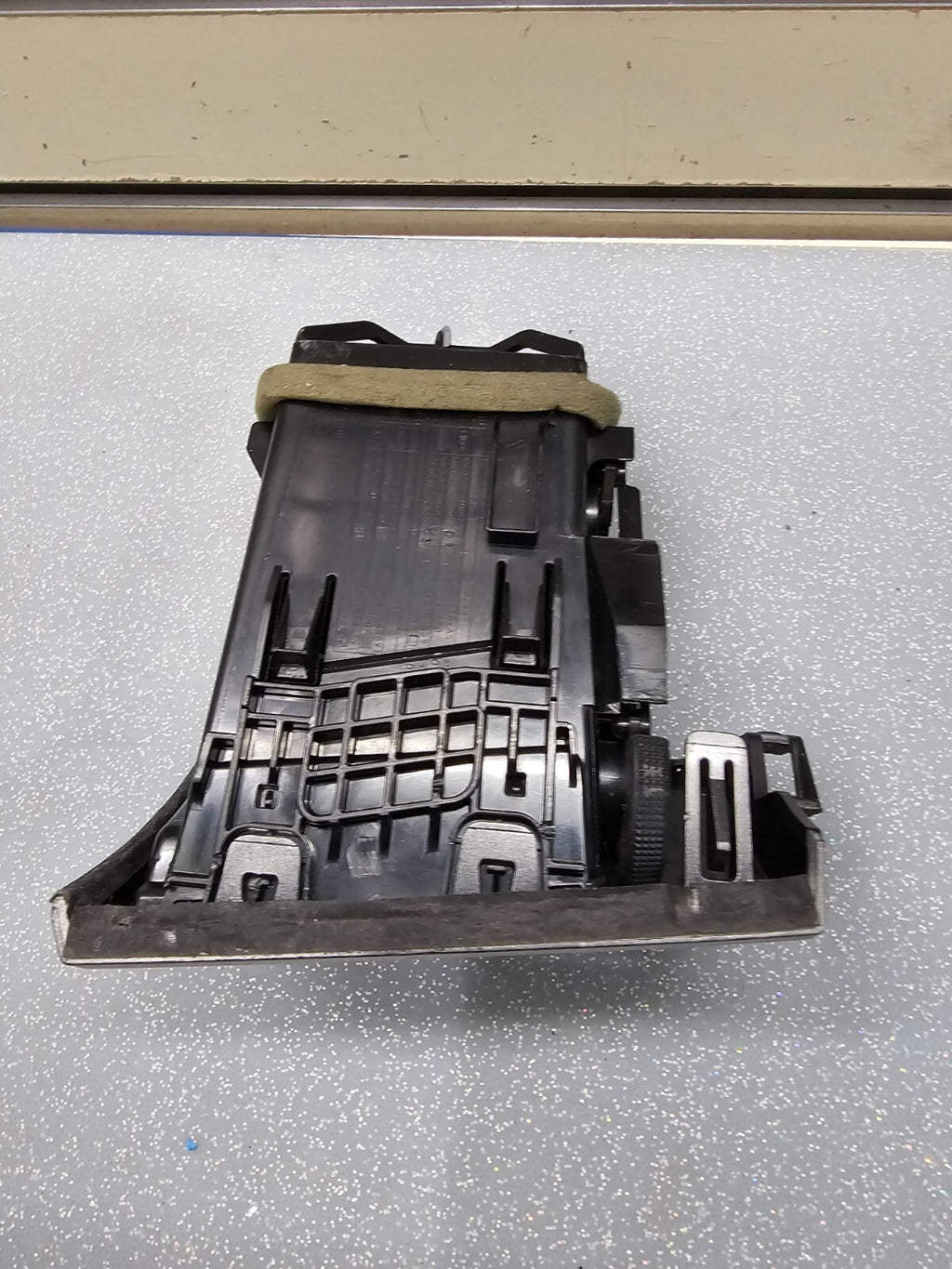 🔥2007-2012 NISSAN VERSA DASH AIR VENT AC LH DRIVER SIDE OEM