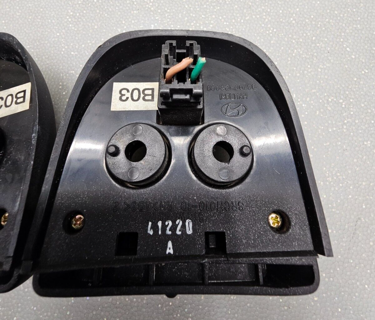 🔥01-06 Hyundai Santa Fe Steering wheel Cruise Control Switch Set Plastic OEM