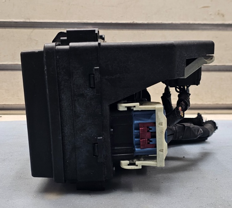 🔥2012 DODGE GRAND CARAVAN TOWN & COUNTRY TIPM FUSE BOX BCM POWER MODULE RELAY
