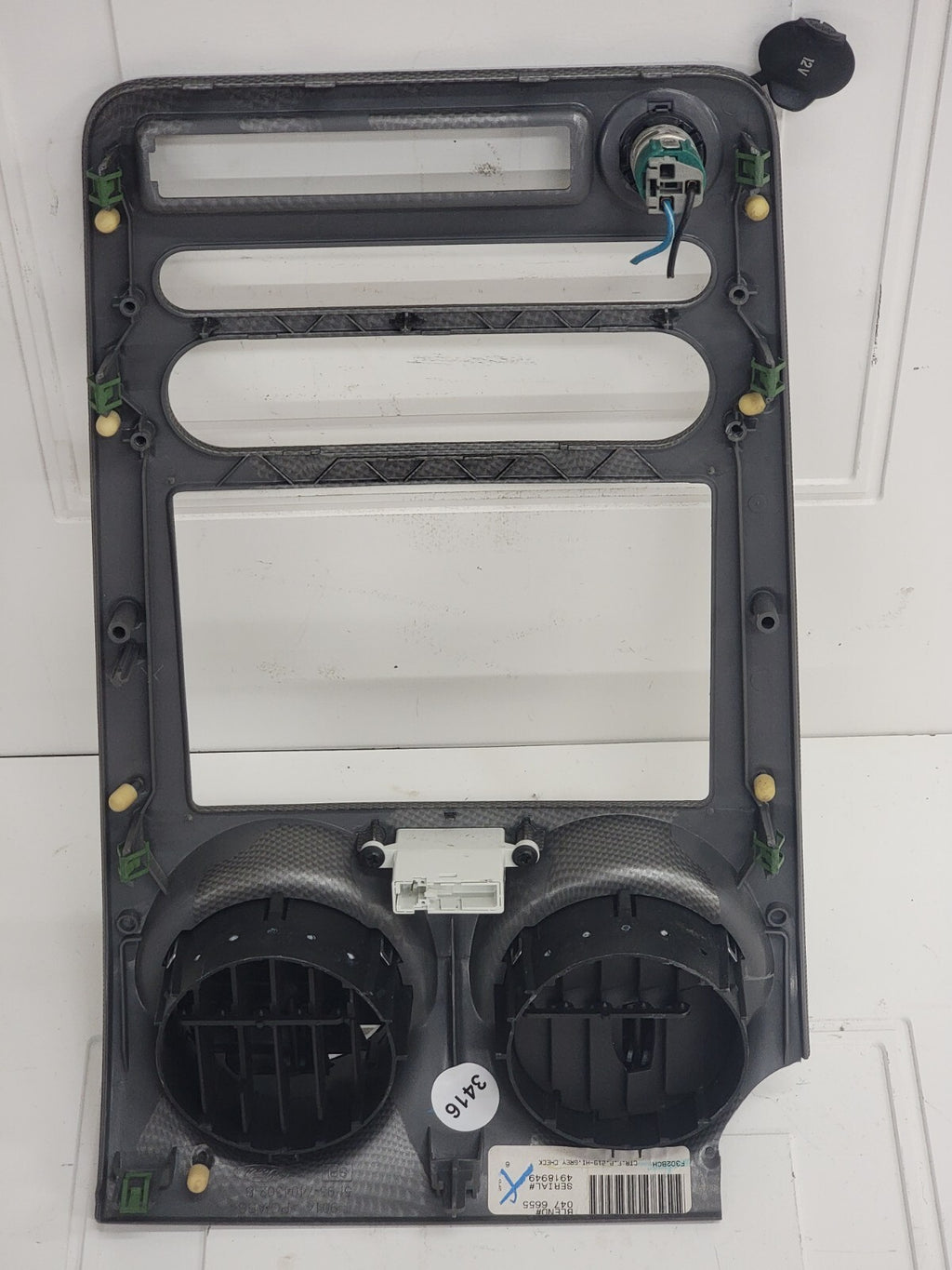 08-09 FORD Taurus X Ford freestyle Center Dash Radio Climate Bezel Surround Trim