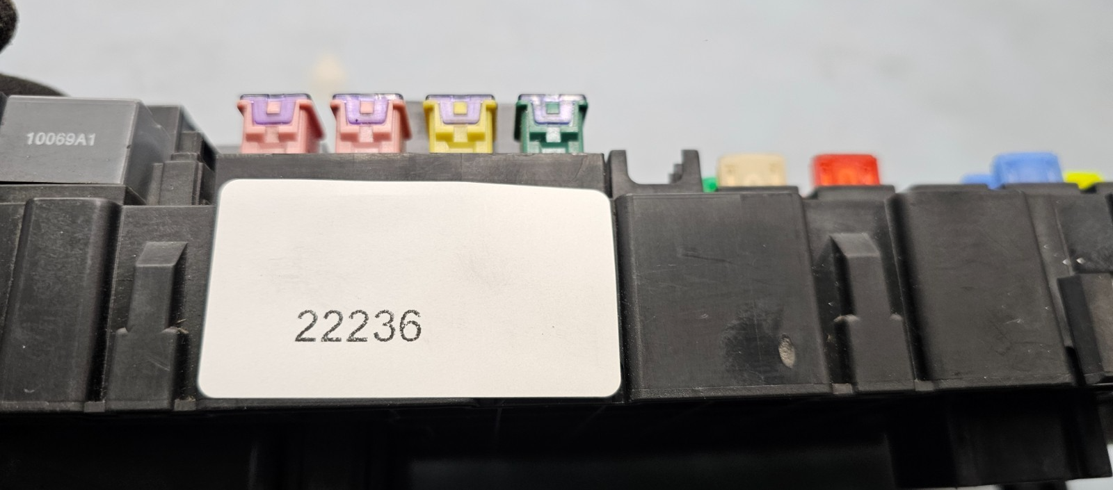 🔥06-07 HUMMER H3 FRONT ENGINE COMPARTMENT FUSE RELAY JUNCTION BOX OEM