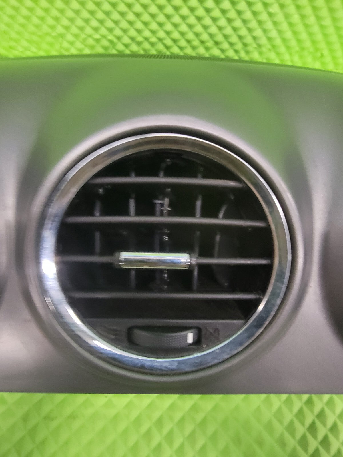 🔥08-10 Saturn Vue Center Dash Radio Stereo Bezel Trim With Vents OEM Gray B31