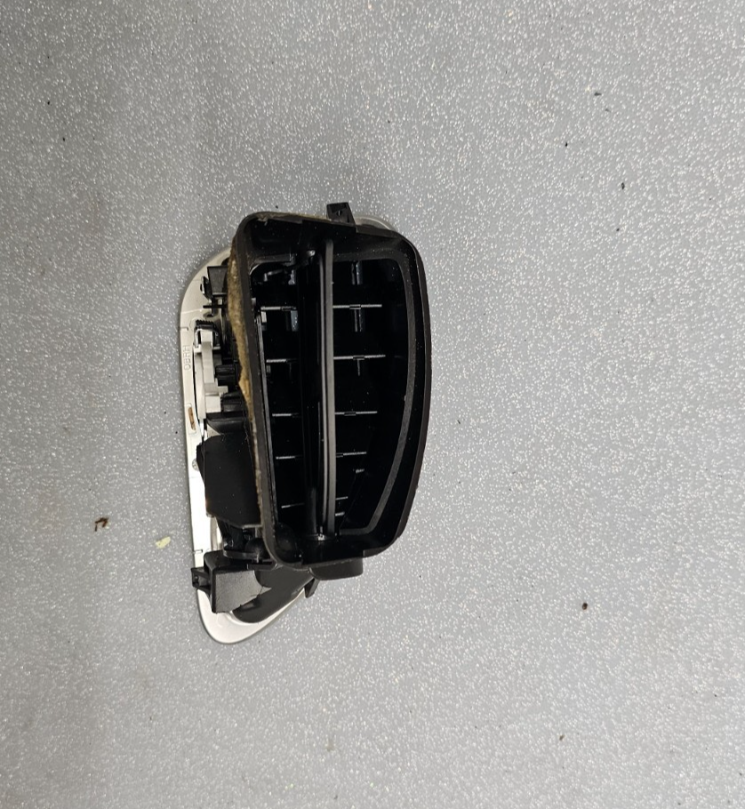 🔥13-16 Dodge Dart Right Side Heater Dash Air Vent Grille Nozzle Assembly