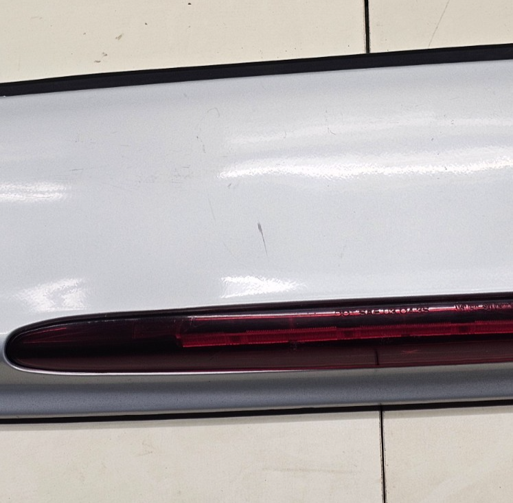 🔥2002-2009 Chevrolet Trailblazer Rear Hatch Spoiler Brake Light WHITE OEM SP2