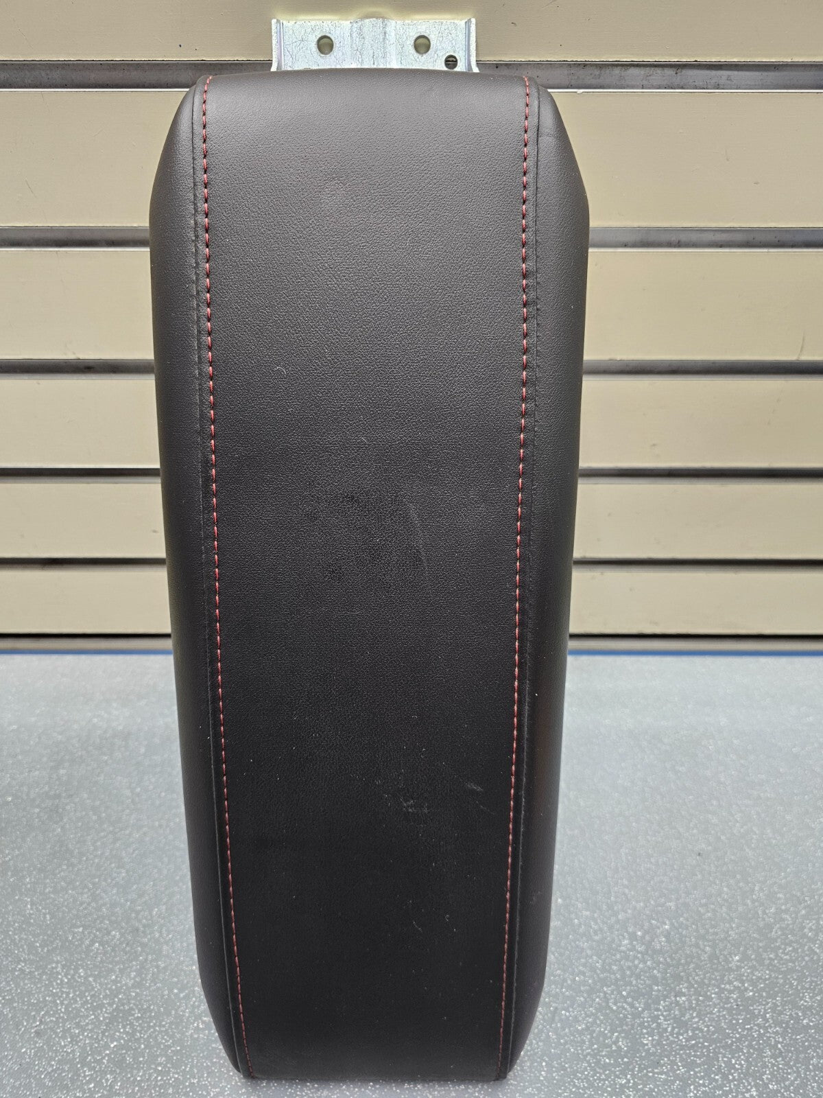 🔥10-15 Equinox Terrain Center Console Lid Box Top Pad Armrest Assembly Black