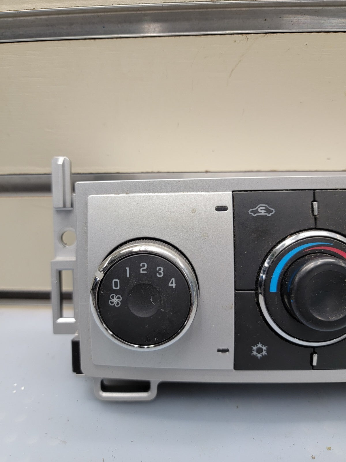🔥08-12 Chevy Malibu OEM manual AC Heater Climate Control Switch white B8