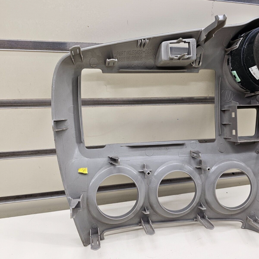 09-12 Toyota Matrix Pontiac Vibe Dash Center Stereo Radio Bezel Trim SILVER B61