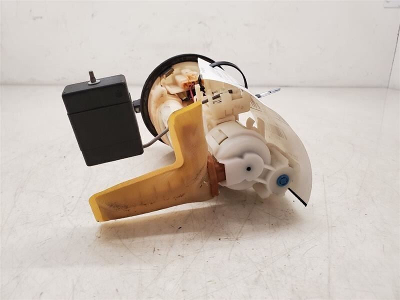 03-05 Toyota Corolla Electric Fuel Pump Module Assembly Filter 1.8L 4cyl 1ZZFETC