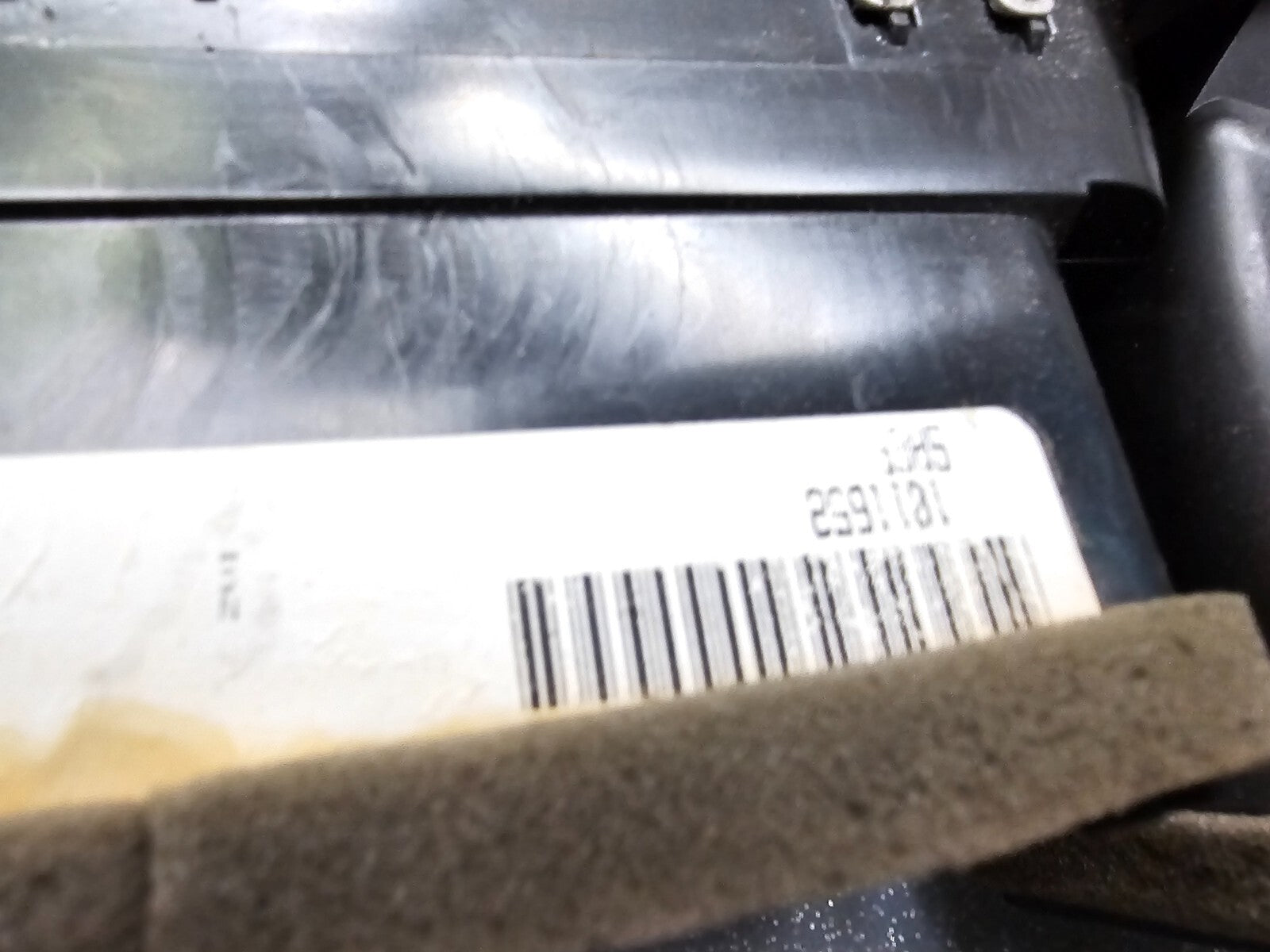 05-15 NISSAN TITAN ARMADA QX56 DASH FRONT CENTER LEFT AIR VENT HEATER TRIM GRAY