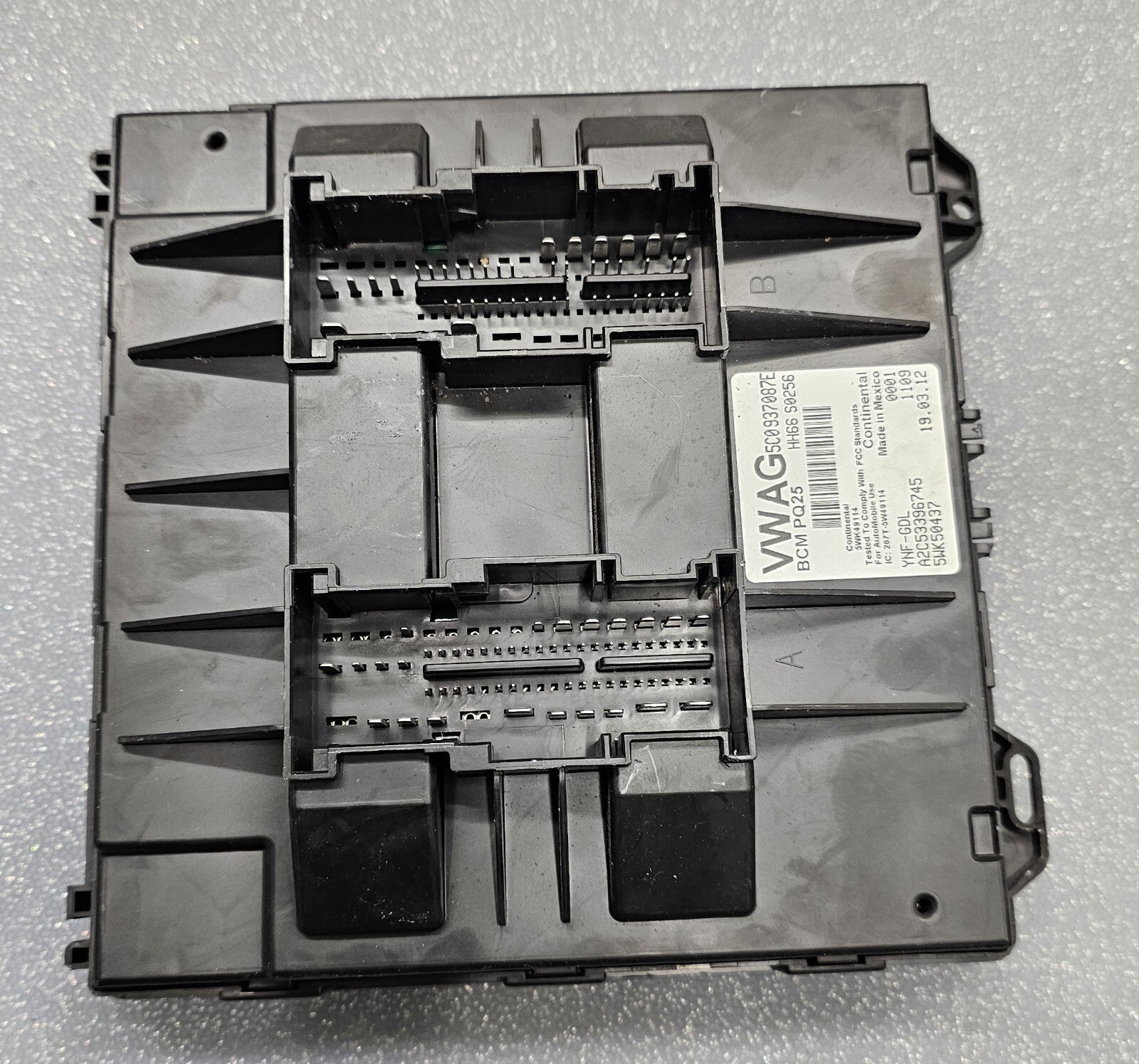 11-14 VolksWagen VW Jetta Front Body Computer Control Module BCM BCU Unit OEM