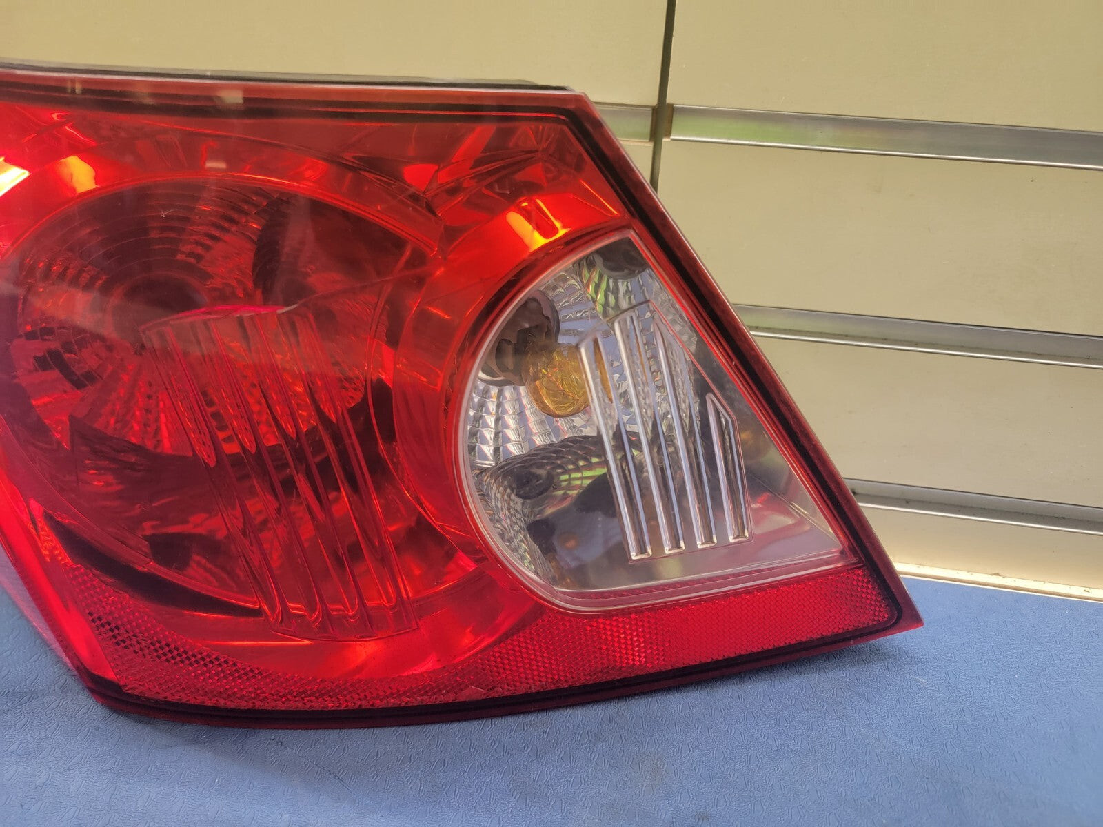 🔥2007-2008 Chrysler Sebring driver  left Tail Light Taillamp Assembly OEM