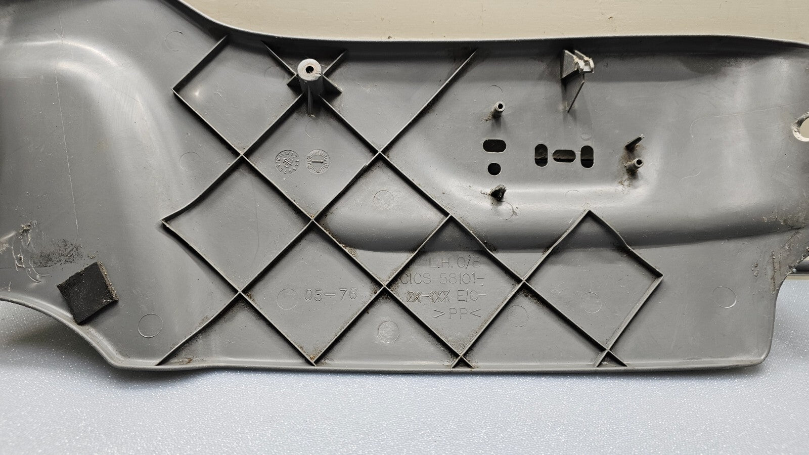 🔥04-07 Grand Caravan Town Country Left Driver Seat Outer Trim Panel Gray OEM