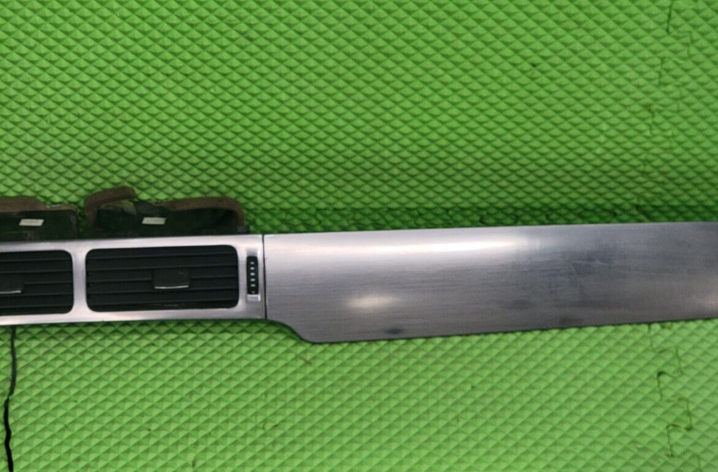 07-14 Yukon Tahoe Suburban Burl Front Dash Belt Trim A/C Vents F201 Silver