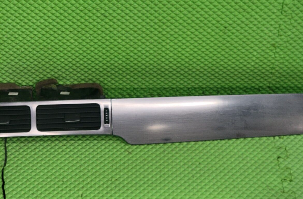 07-14 Yukon Tahoe Suburban Burl Front Dash Belt Trim A/C Vents F201 Silver