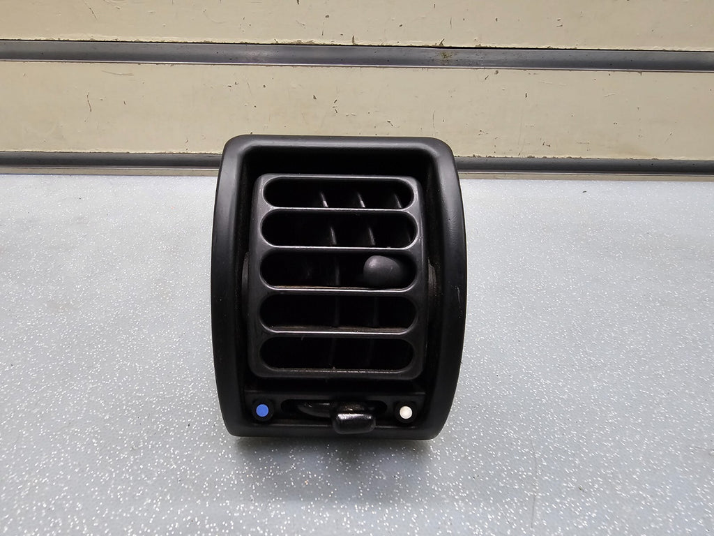 99-04 Land Rover Discovery Left Driver Air Vent Heater Conditioner Filter Black