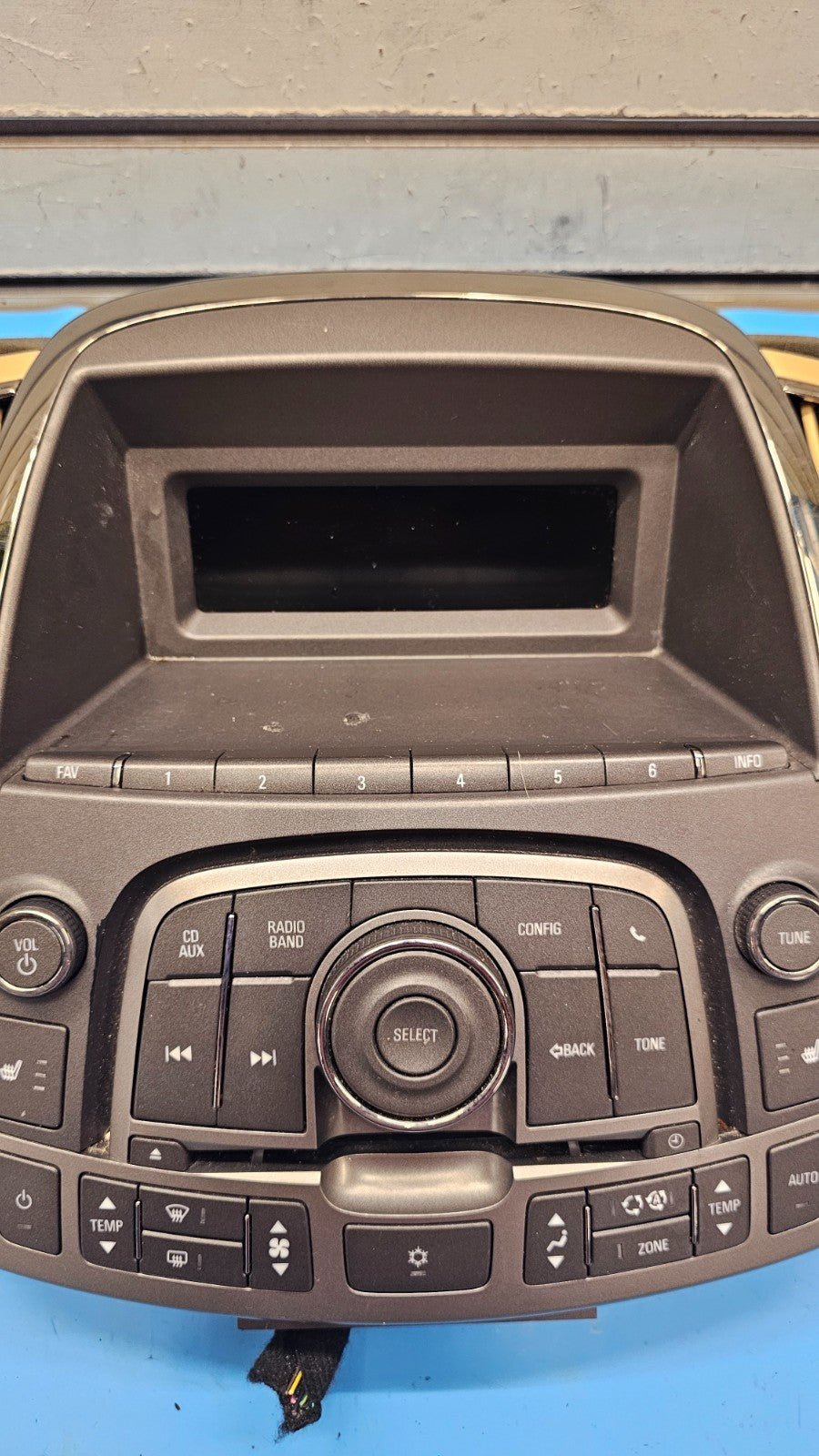 🔥10-12 ALLURE LACROSSE DASH RADIO STEREO DISPLAY BEZEL CLIMATE SCREEN BLACK/TAN