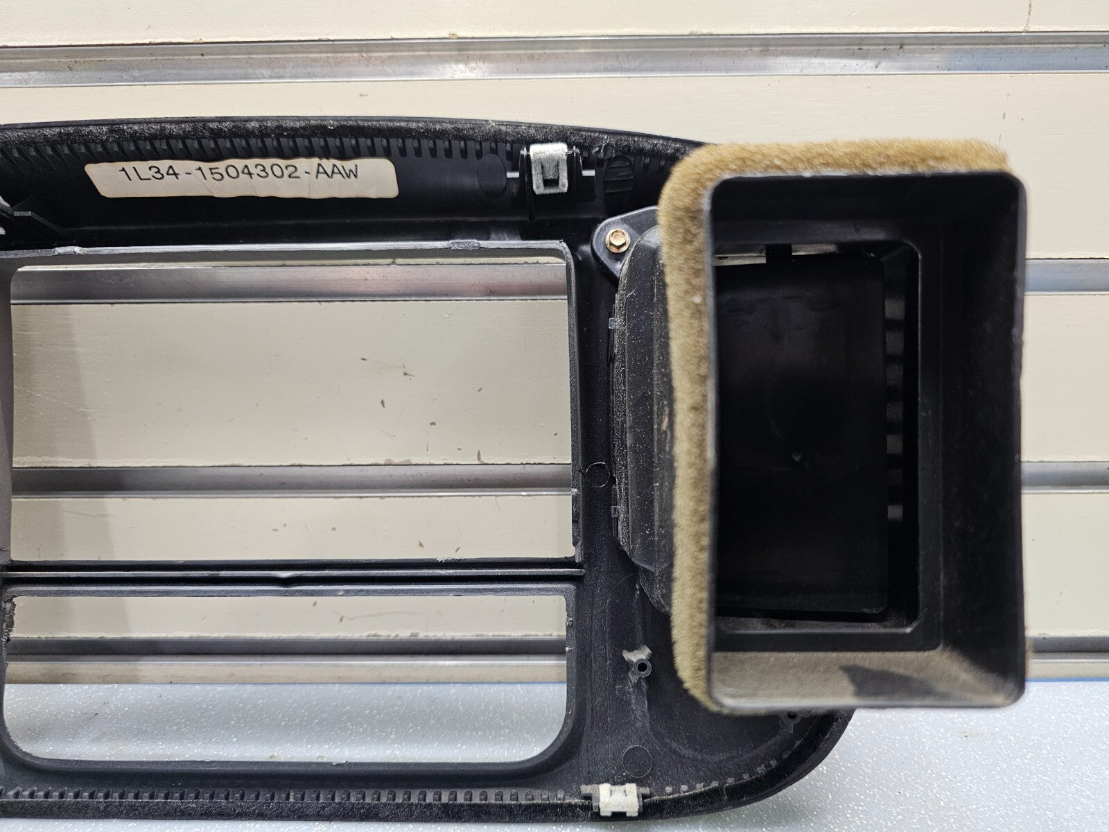 🔥97-03 Ford F150 Center Dash Radio Climate Trim Surround BEZEL Panel Line GRAY
