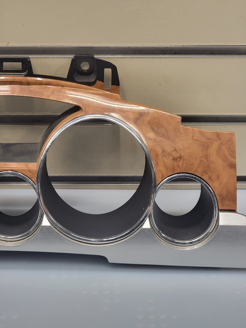 2008-2012 BUICK ENCLAVE SPEEDOMETER GAUGE CLUSTER TRIM BEZEL OEM woodgrain