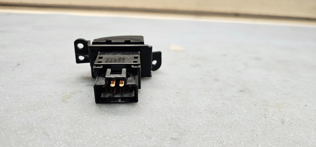 🔥00-04 SUBARU OUTBACK SEDAN 4-DR EMERGENCY HAZARD CONTROL SWITCH BUTTON BLACK