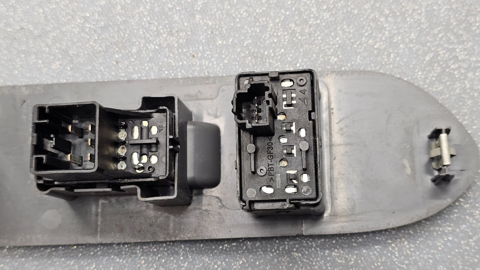 🔥05-07 Five hundred Montego Right Passenger Power Window Switch Gray