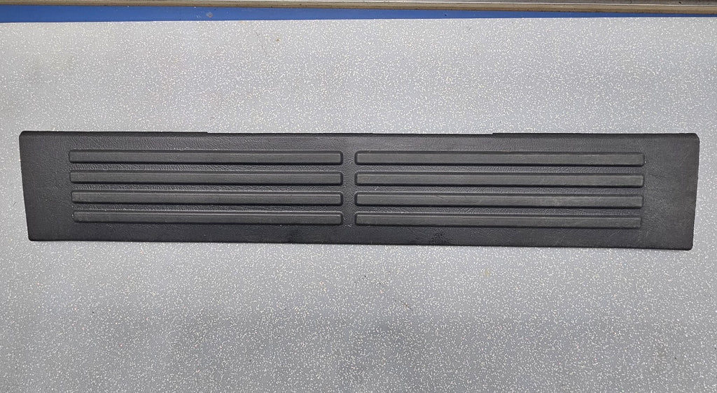 🔥99-06 SILVERADO SIERRA LEFT/RIGHT REAR CREW CAB DOOR SILL SCUFF PLATE TRIM OEM