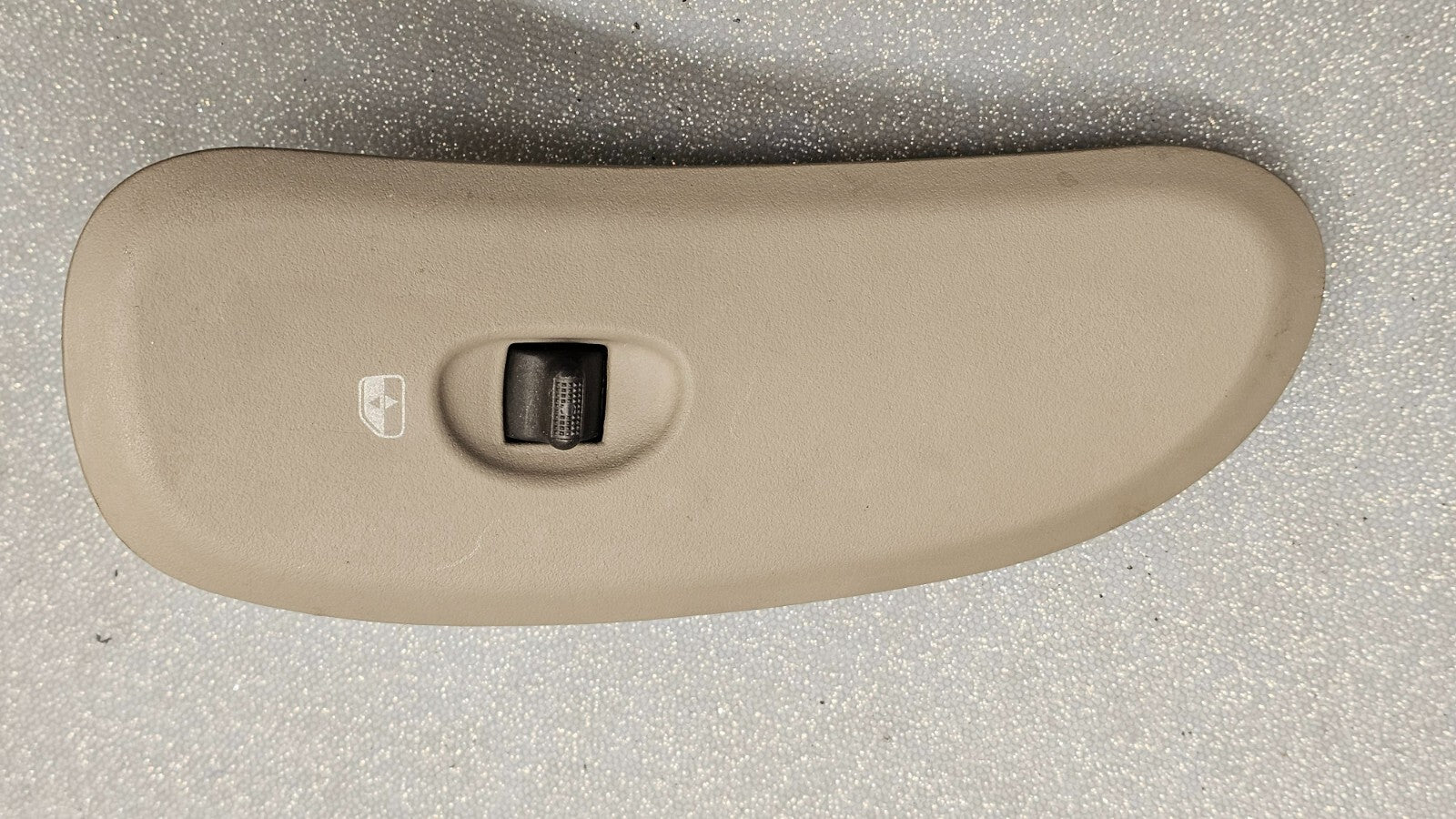 🔥01-07 Caravan Town Country Front Right Passenger Window Door Lock Switch Tan