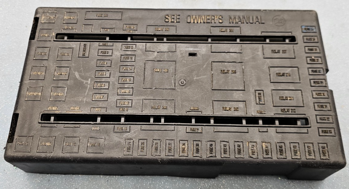 🔥99-07 Ford F250 F350 F450 Expedition Exterior Fuse Box Cover Relay Box Cover