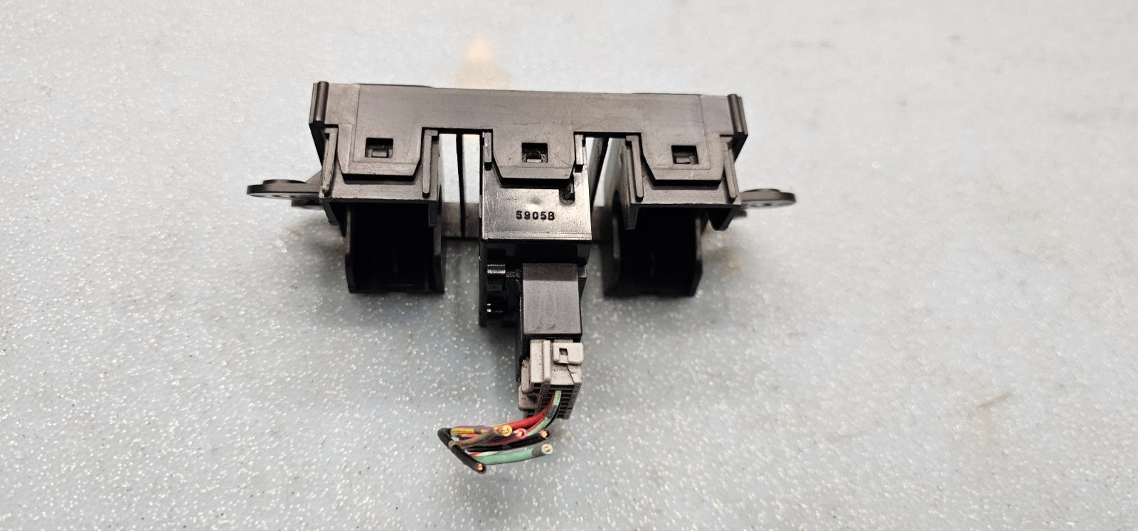 🔥04-11 NISSAN TITAN ARMADA DASH TOW MODE POWER SWITCH BUTTON ASSEMBLY BLACK OEM
