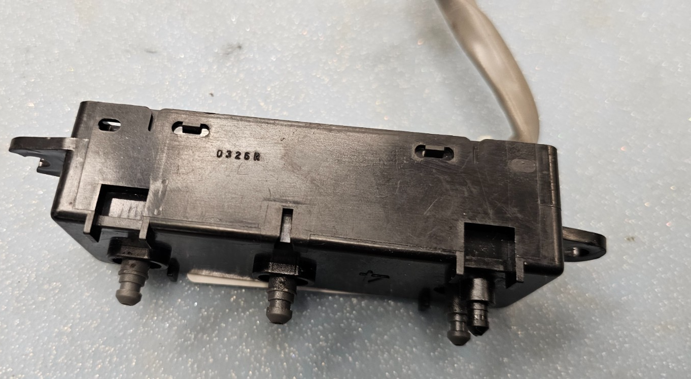 02-08 Nissan Maxima Altima Front Passenger Heat Seat Switch 4 way Assembly Black